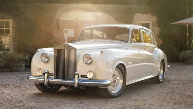 Ringbrothers 'Paramount' 1961 Rolls-Royce Silver Cloud II